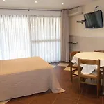 Les Amandiers فندق